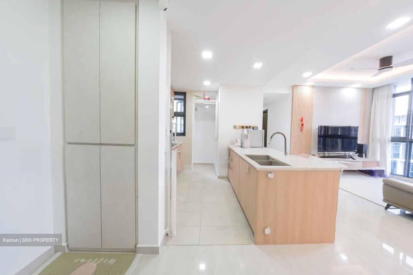 Symphony Suites (D27), Condominium #528325561